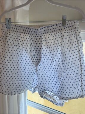 Roller Rabbit White Shorts with Blue Heart Print
